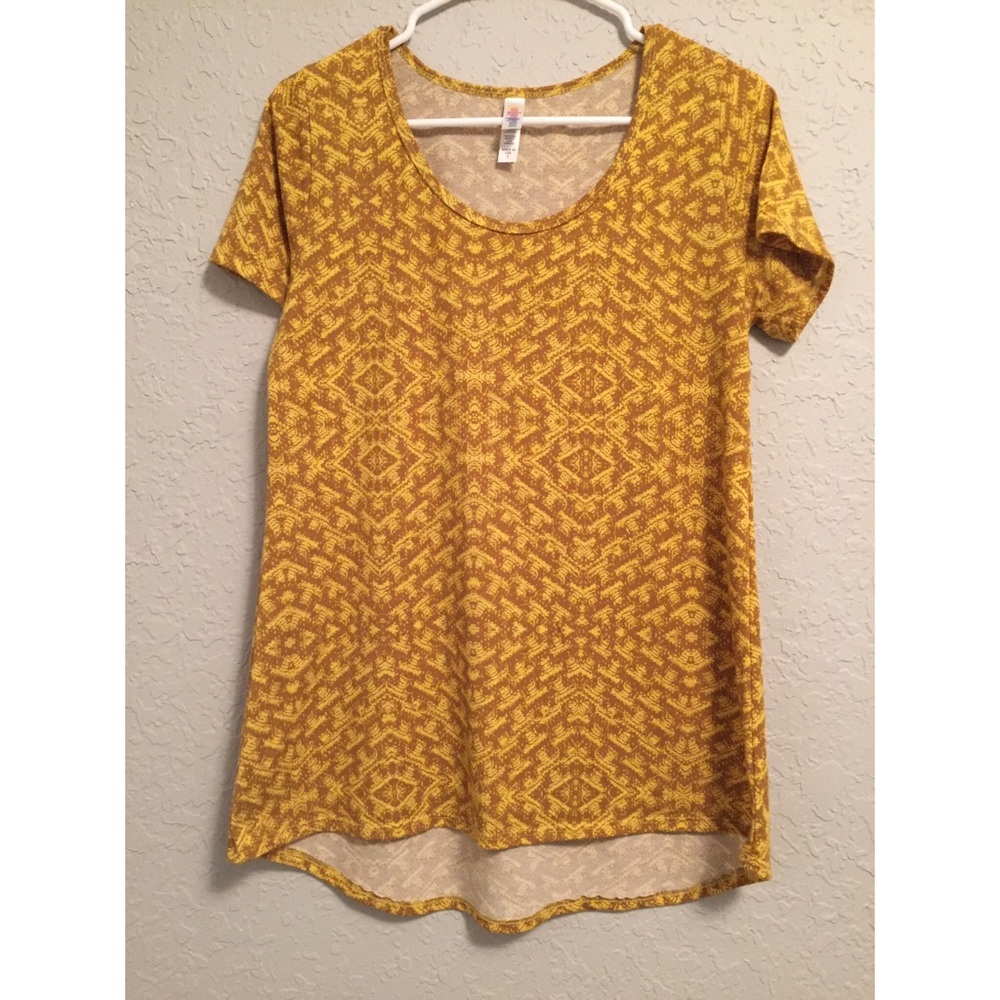 NWOT LuLaRoe Perfect T